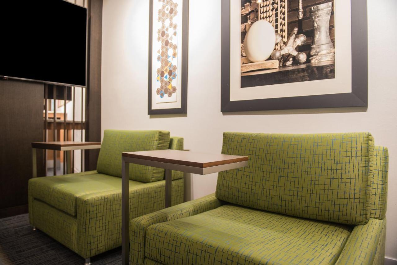 Holiday Inn Express & Suites Ruston By Ihg Exterior foto